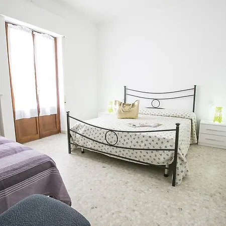 Le Palme 2 Apartment *